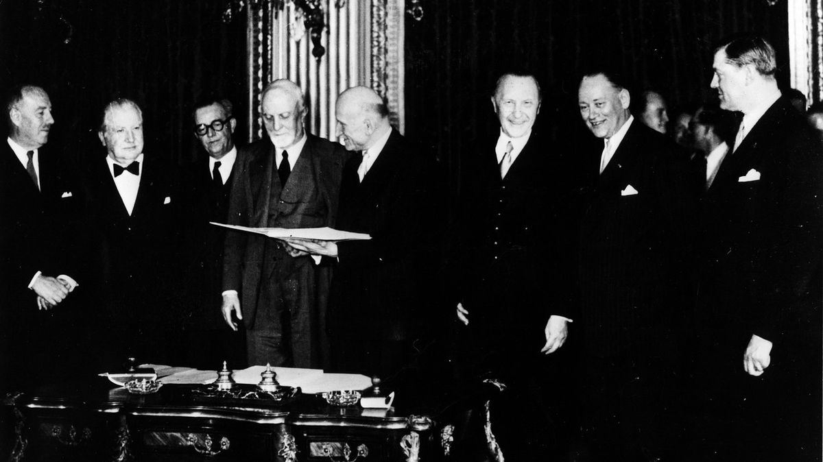 Před 70 lety podepsalo šest států smlouvu o „uhlí a oceli“, předzvěst Evropské unie